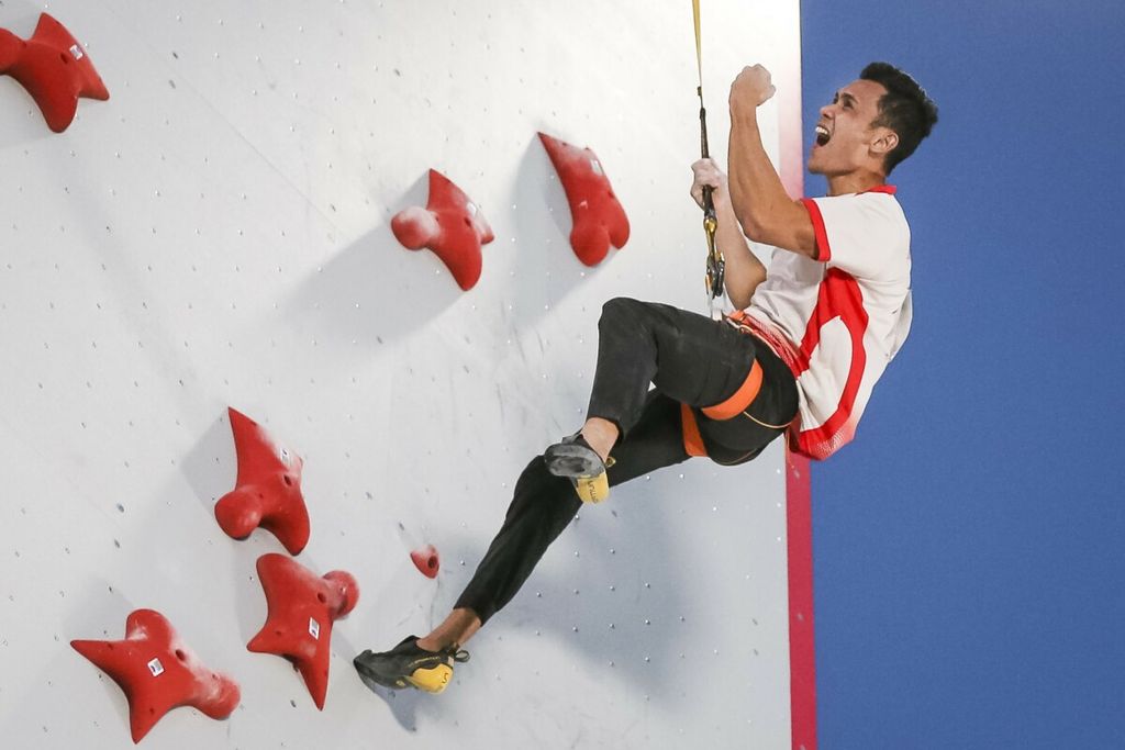 Indonesia berhasil mempersembahkan tiga medali saat mengikuti kejuaraan dunia panjat tebing IFSC Climbing World Cup Jakarta 2023