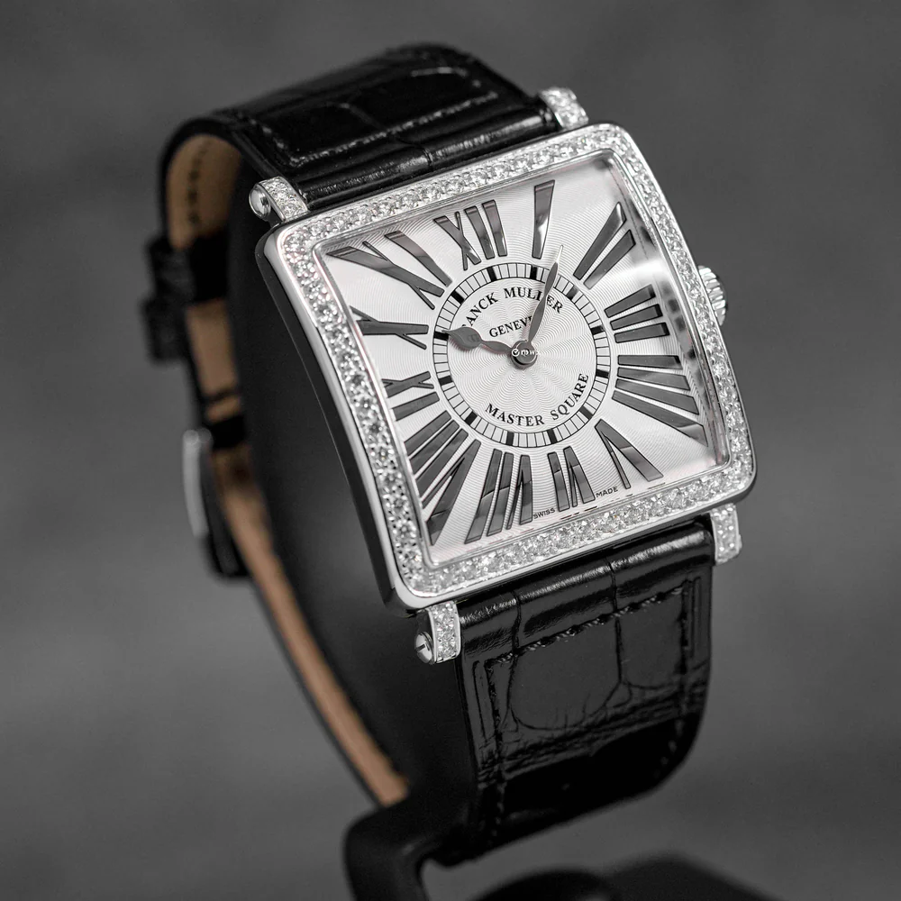 Master Square Silver Index Dial Diamond Bezel di OMNILUXE